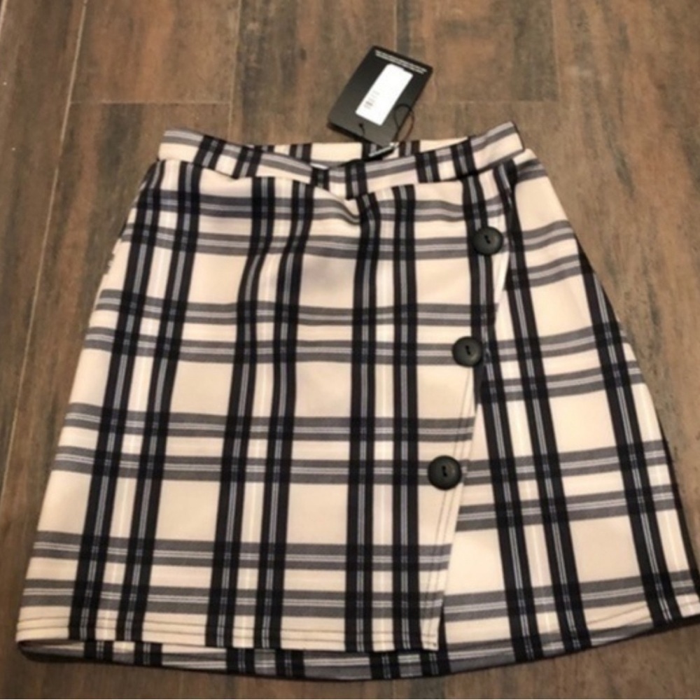 Stone Checked Button Skirt - Picture 3 of 3